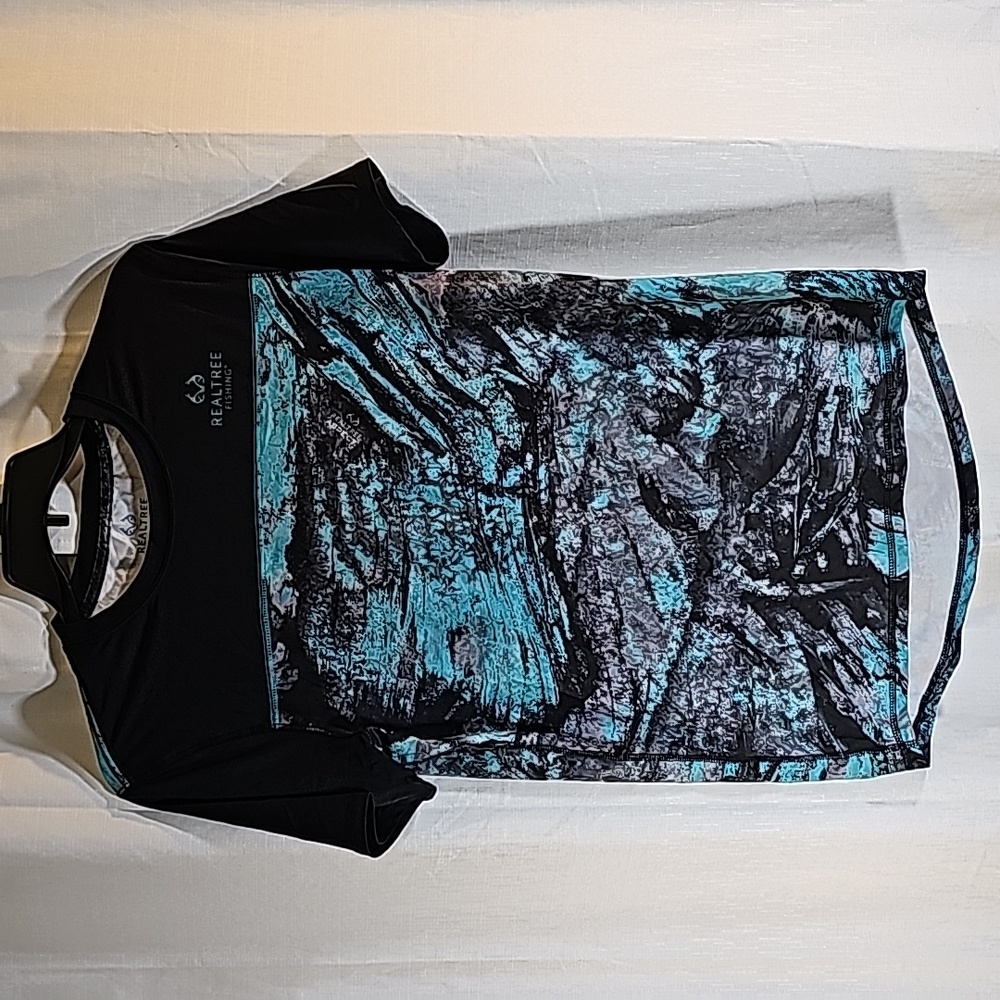 3/$20 Realtree Fishing M Sport Tee
